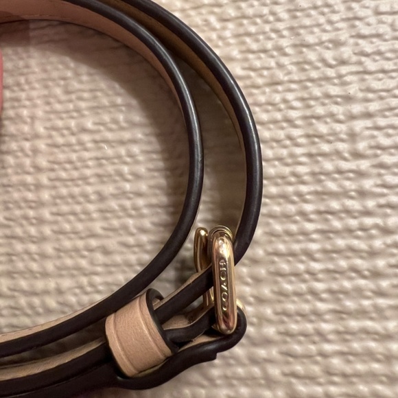 Beautiful Nude coach small purse - Picture 6 of 16